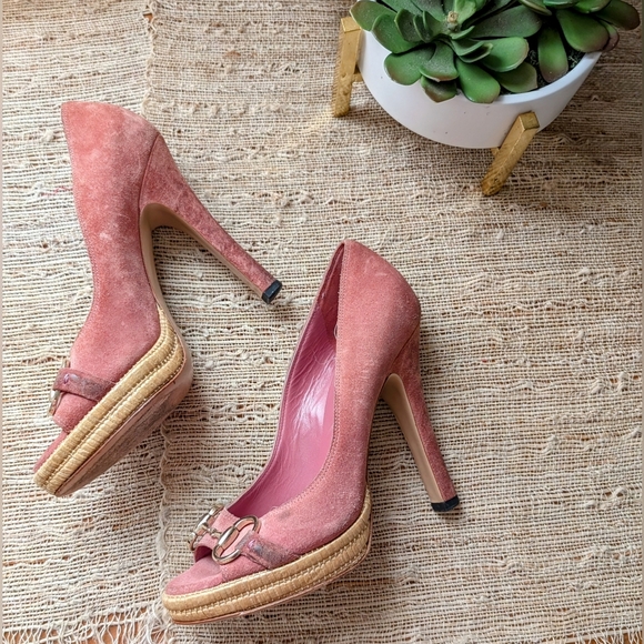 Gucci Shoes - Gucci • Pink Champagne / Rose Suede Peep Toe Platform Pumps